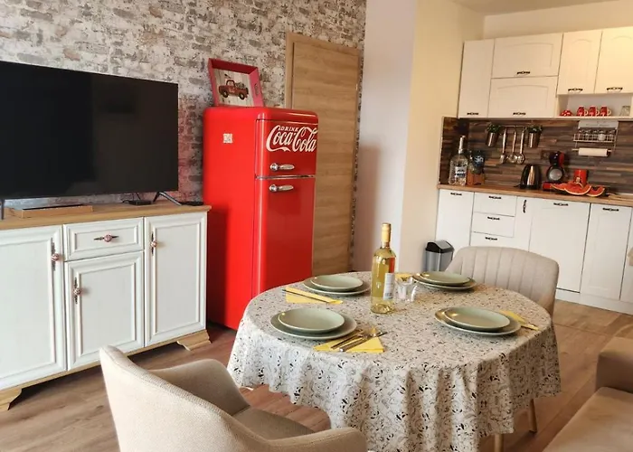 Lili's Azur Apartman *