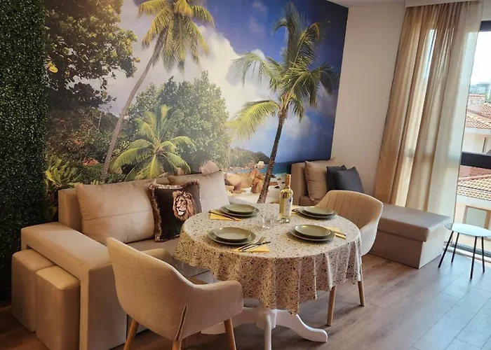 Lili's Azur Apartment Warna
